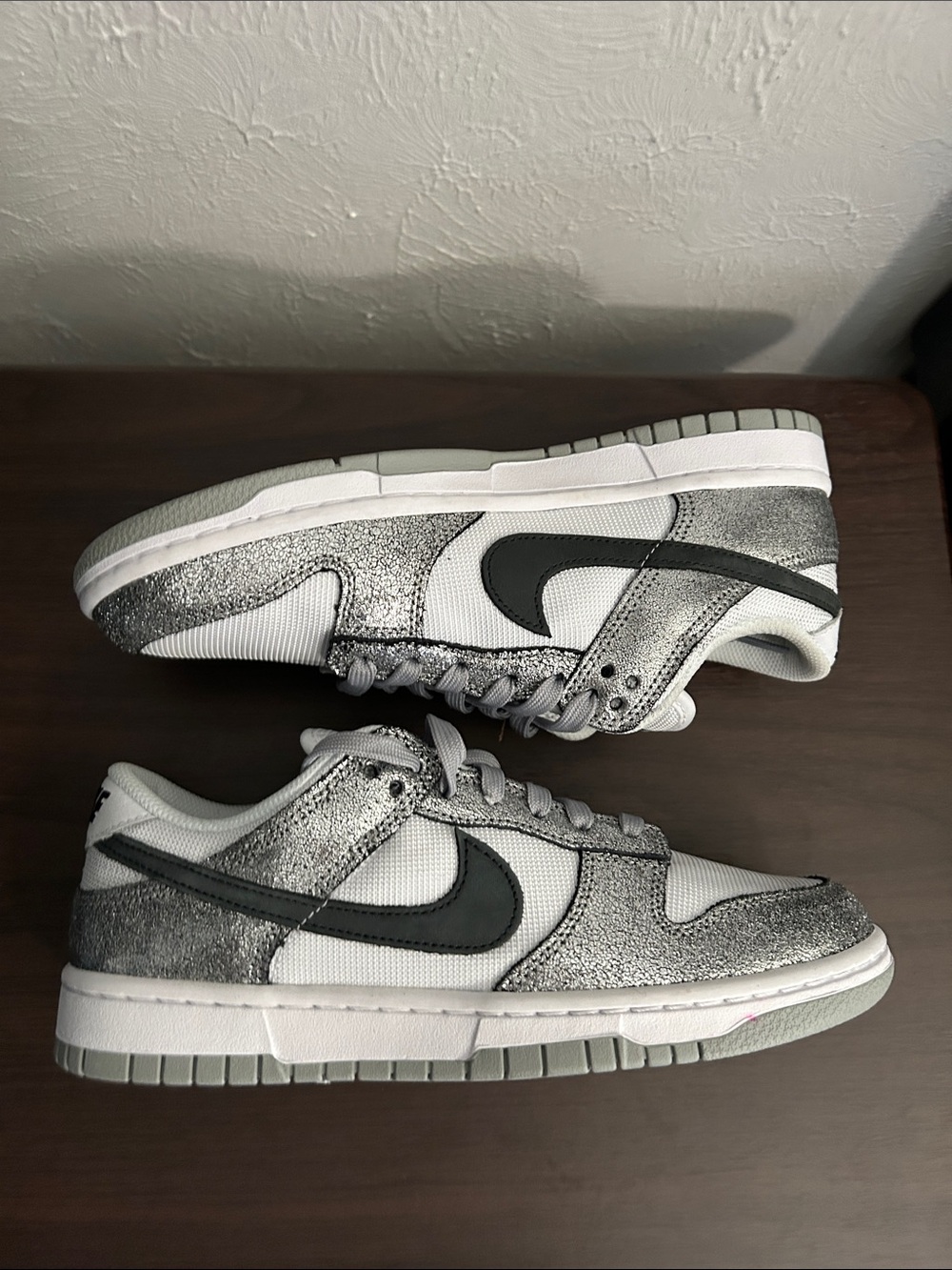 Nike Dunk Low - Picture 2 of 6